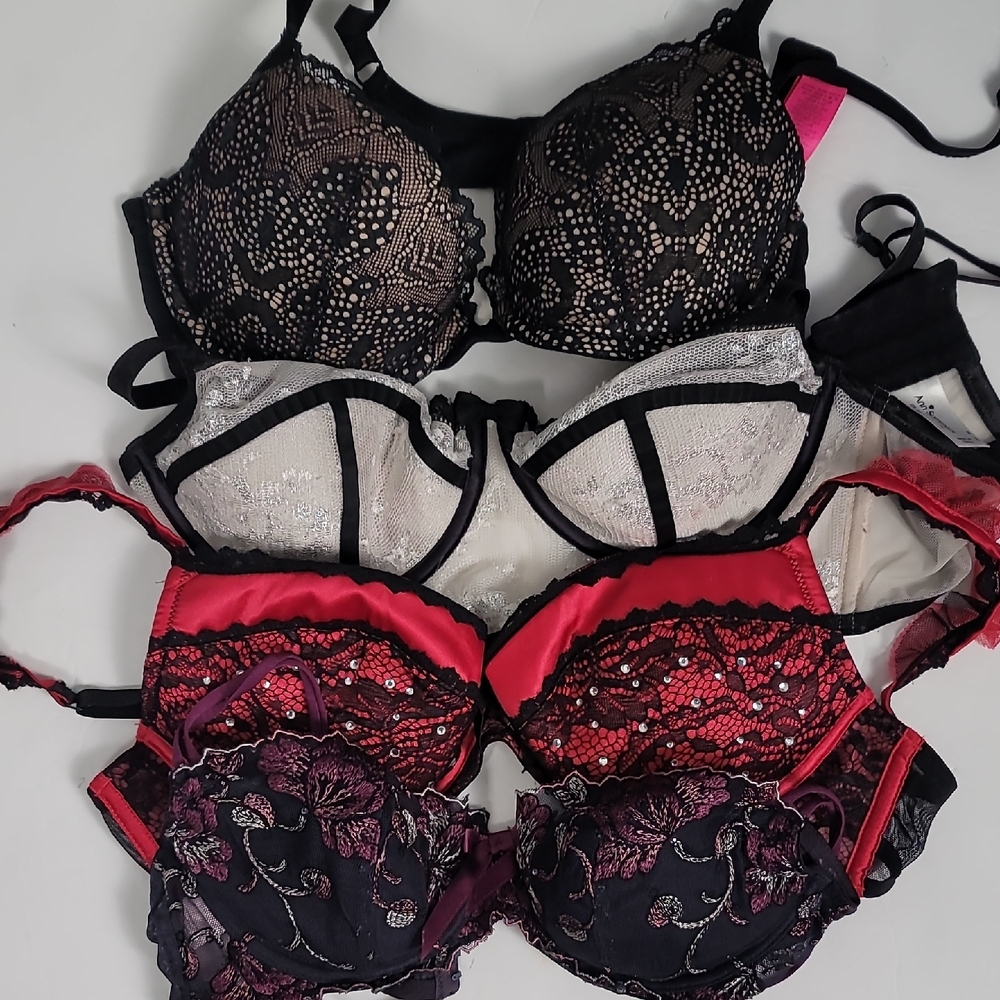 Black and Cream 4 Lace Bras with Underwire Support